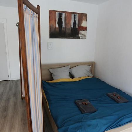 Studio 200 Meters From Central Station Apartment Antwerpen Bagian luar foto